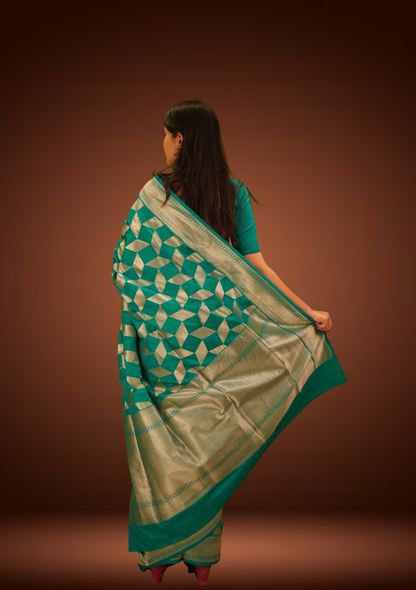 Teal Elegance Banarasi Silk Saree with Geometrical Jaal