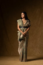 Load image into Gallery viewer, Modern Fusion Saree
