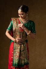 Load image into Gallery viewer, Traditional Red Bandhani Saree
