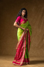 Load image into Gallery viewer, Green Banarasi Silk Saree with Pink Border and Blouse Piece
