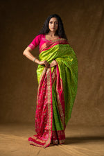 Load image into Gallery viewer, Green Banarasi Silk Saree with Pink Border and Blouse Piece
