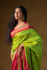 Load image into Gallery viewer, Green Banarasi Silk Saree with Pink Border and Blouse Piece
