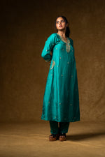 Load image into Gallery viewer, Turquoise Silk Embroidered Suit Set with Banarasi Dupatta
