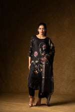 Load image into Gallery viewer, Black Floral Embroidered Suit Set
