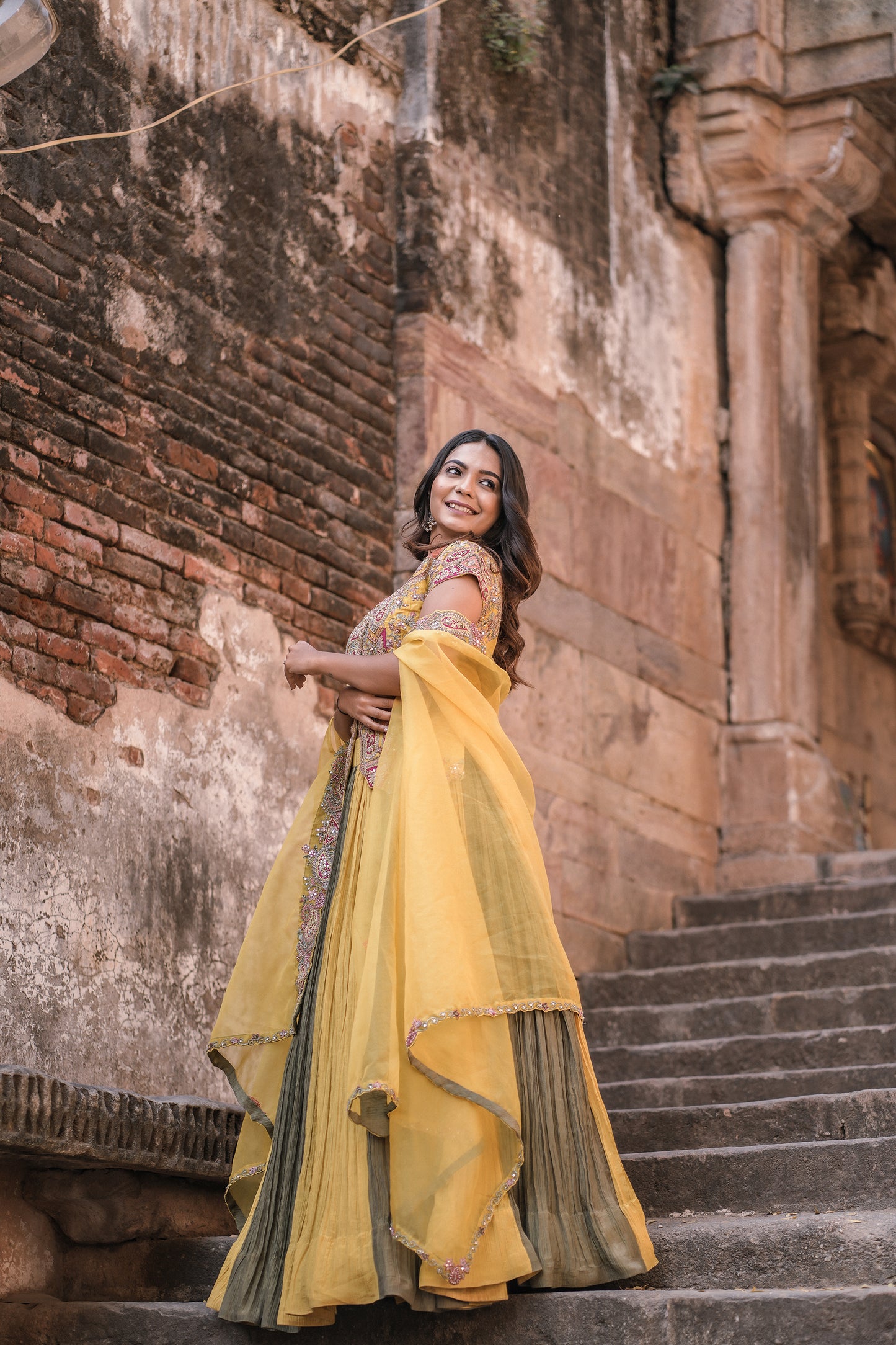 Sunlit Shimmer Kediya Choli Set with Flared Skirt & Shrug