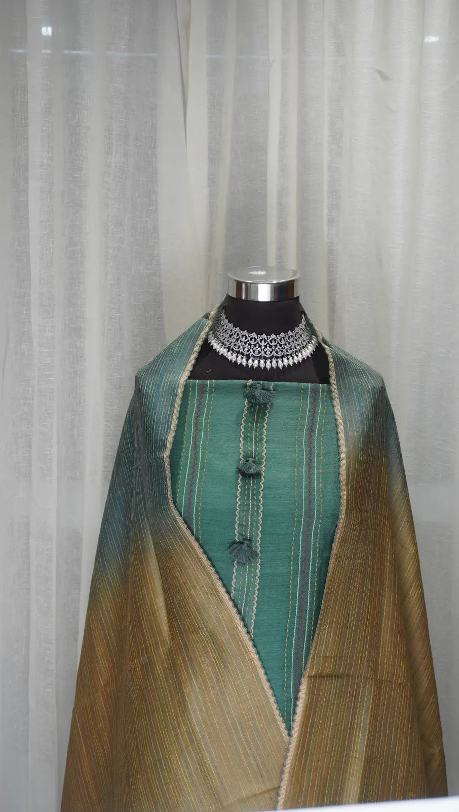 Emerald Ombre Munga Tussar Dupatta with Thread Work