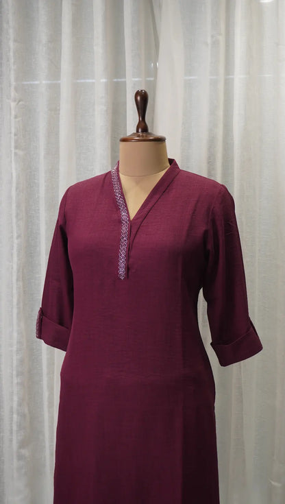 Elegant Wine Linen Kurta Set with Neck Embroidery